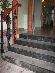 Archbishopric_Palace_Belgrade_staircase