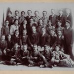 Gustav Fleischer s gimnazijskim razredom, 1903. Zbirka fotografija i albuma GMB (Povijesni odjel)